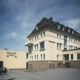 1954